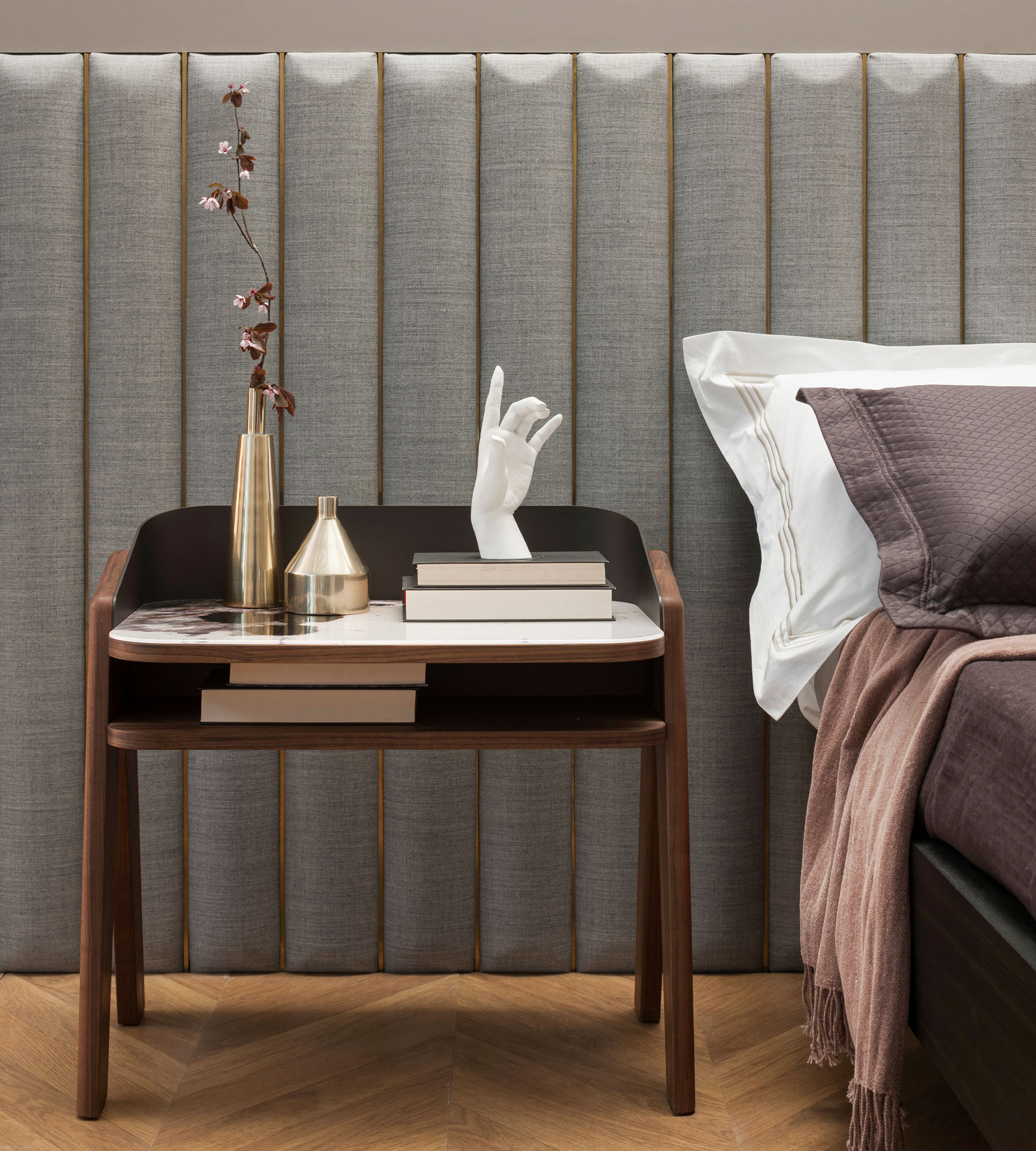 comodino bavero by Morica design