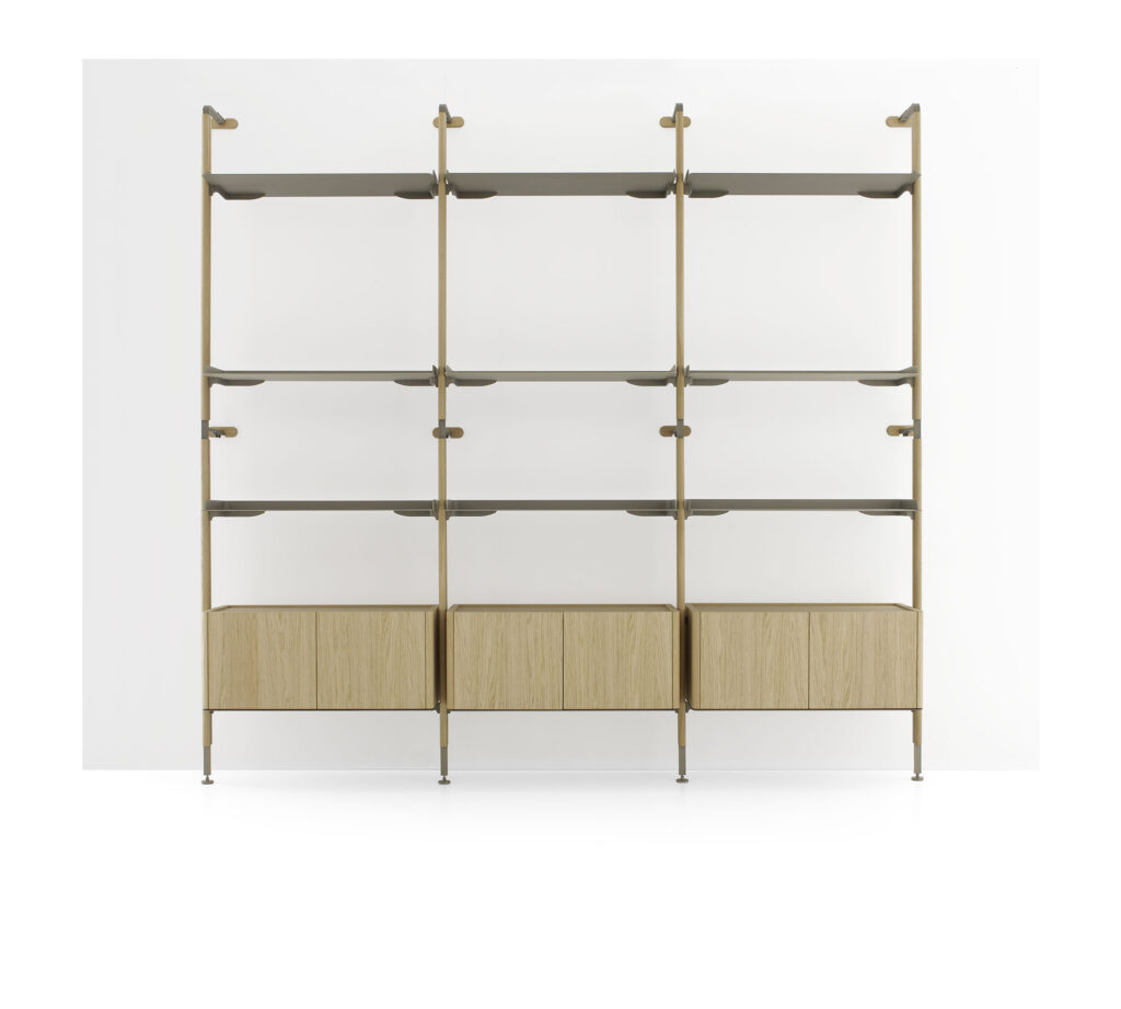 Create your dream bookshelves with the versatile Galaxy system.