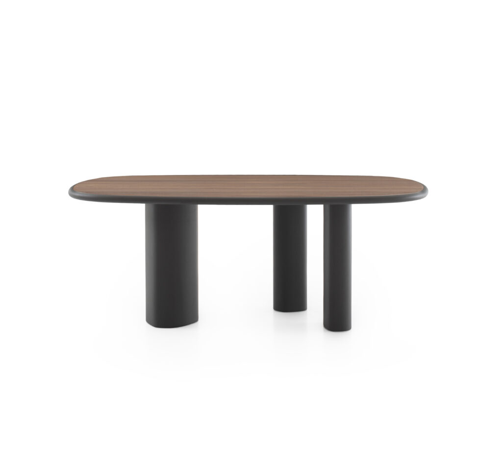 SEL-DP-NC-MG_still01_2000x1800